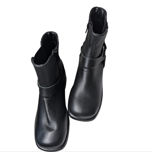 Girls' J-Rider Leather Harness Moto Boots (Youth)....Size 4 - Picture 2 of 10